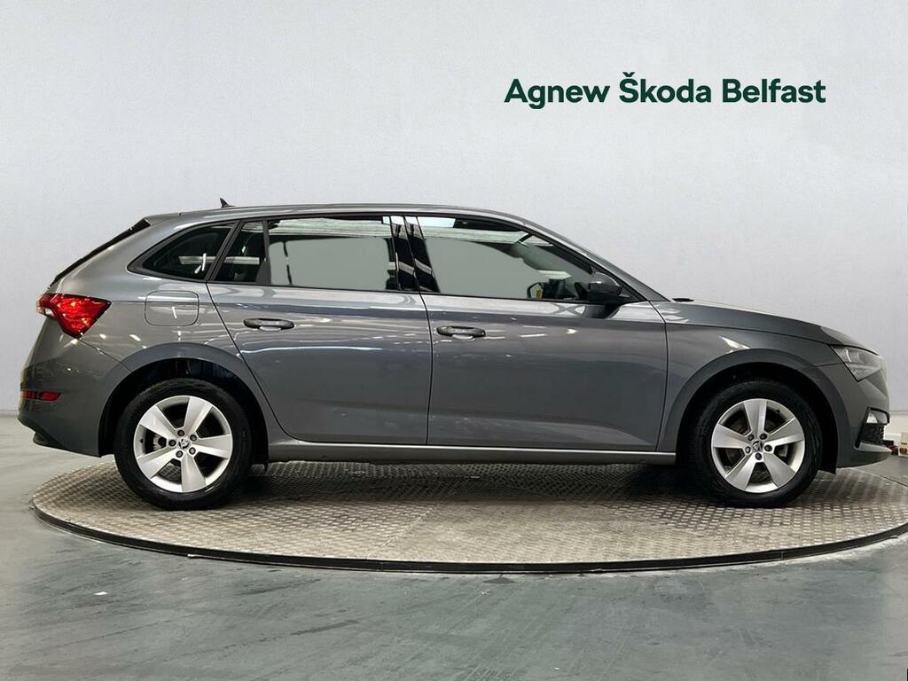 Skoda Scala 1.5 Tsi 150Ps Se Dsg Black #4