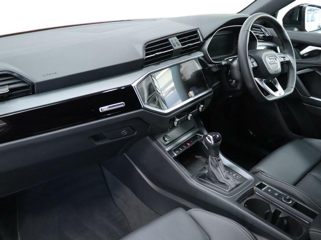 Audi Q3 Black Edition 35 Tfsi 150 Ps S Tronic Black #2