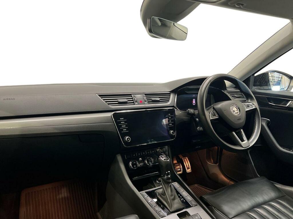 Skoda Superb 2.0 Tsi 190Ps Se L Dsg Hatch Grey #2