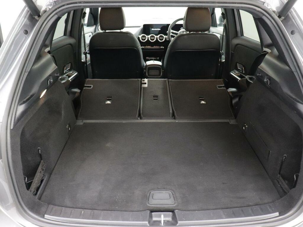 Mercedes-Benz GLA Class Gla 200 Amg Line Executive #29