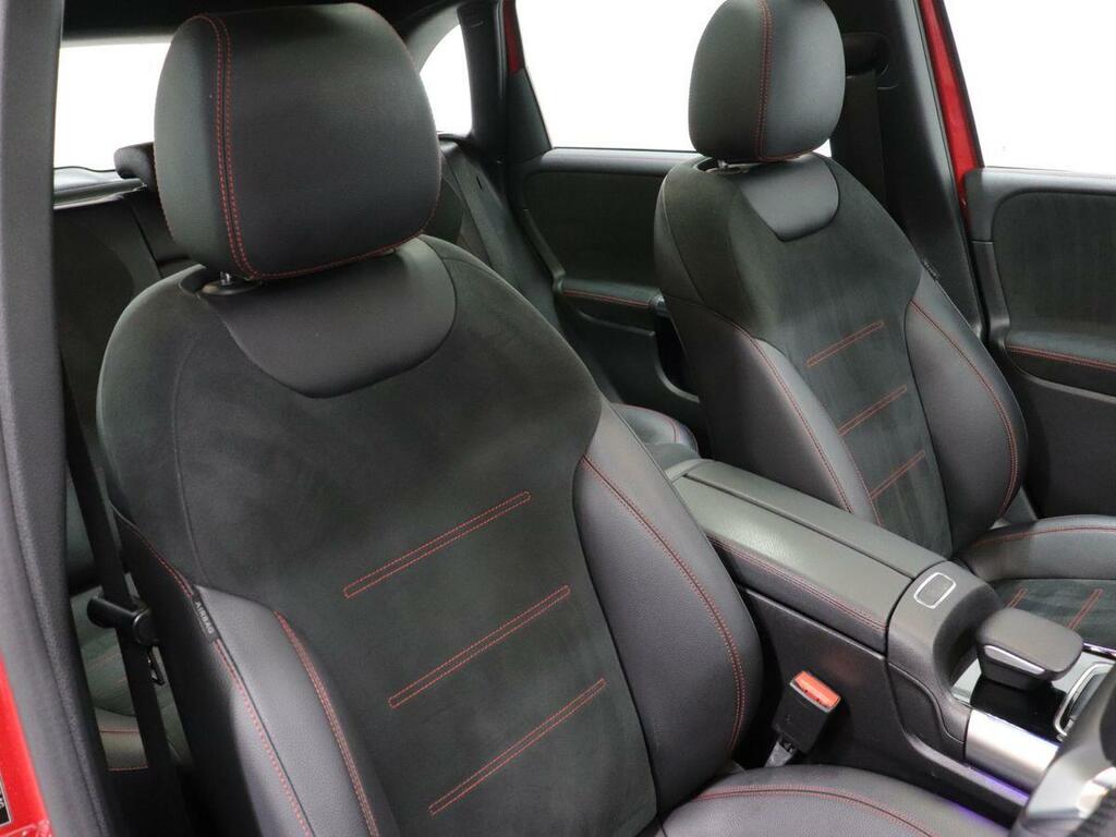Mercedes-Benz B Class B180d Sport White #17