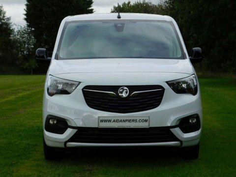 Vauxhall Combo 1.5 Turbo D White #4