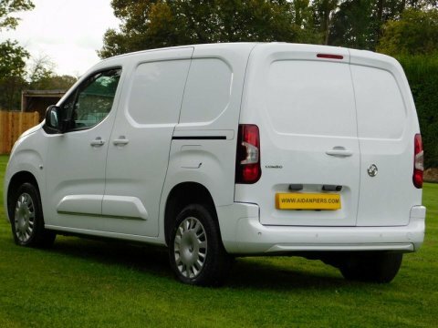 Vauxhall Combo 1.5 Turbo D White #2