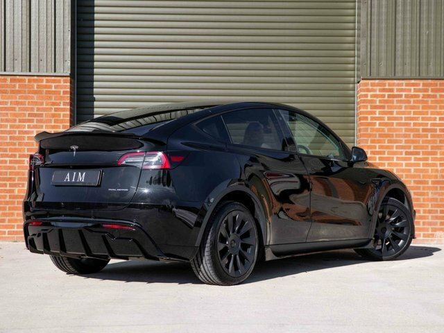 Tesla Model Y Dual Motor Long Range Suv 4Wde Black