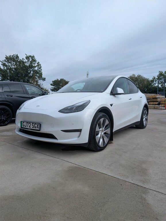 Tesla Model Y Dual Motor Long Range Suv 4Wde White