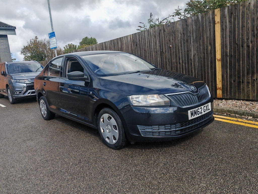 Skoda Rapid 1.2 S Tsi Black #2