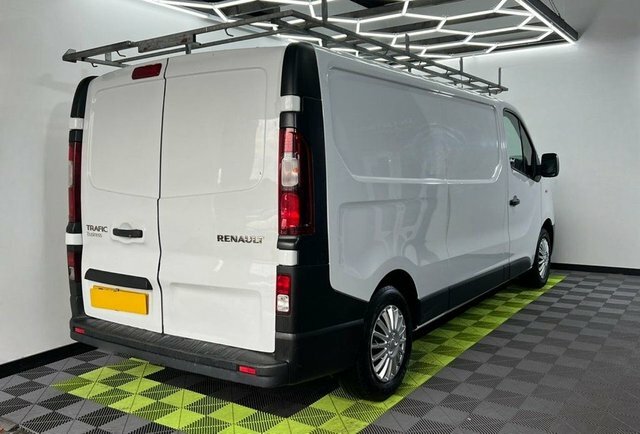 Renault Trafic 1.6 Dci Energy 29 White #2