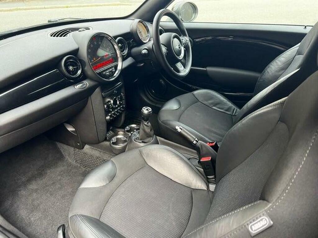 Mini Coupe 1.6 Cooper Euro 6 S S White #4
