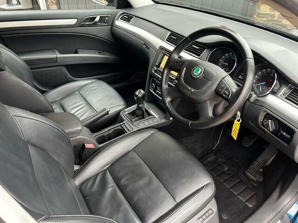 Skoda Superb Superb S Tdi Cr 140 Blue #8