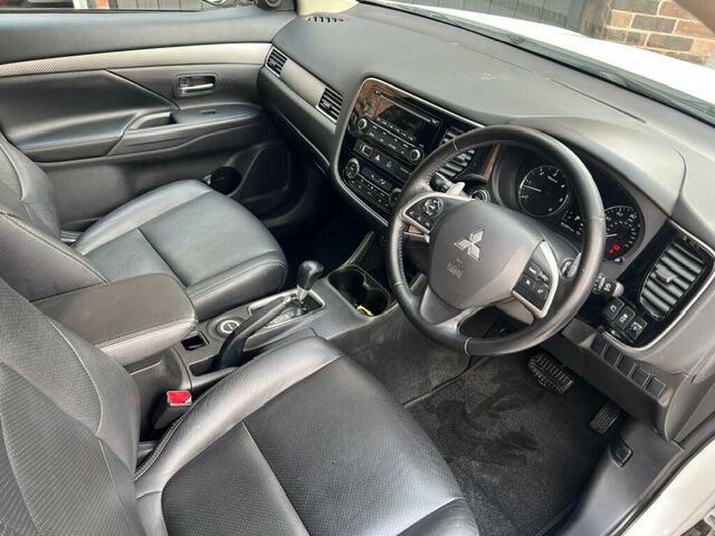 Mitsubishi Outlander 2.0L Phev Gx 3H Plus Suv Hybrid Semi Black #8