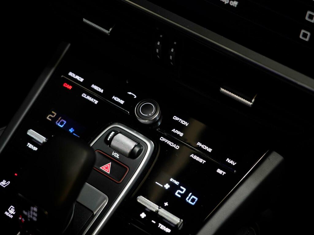 Porsche Cayenne 3.0 V6 E-hybrid 17.9Kwh Platinum Edition Coupe Grey #25