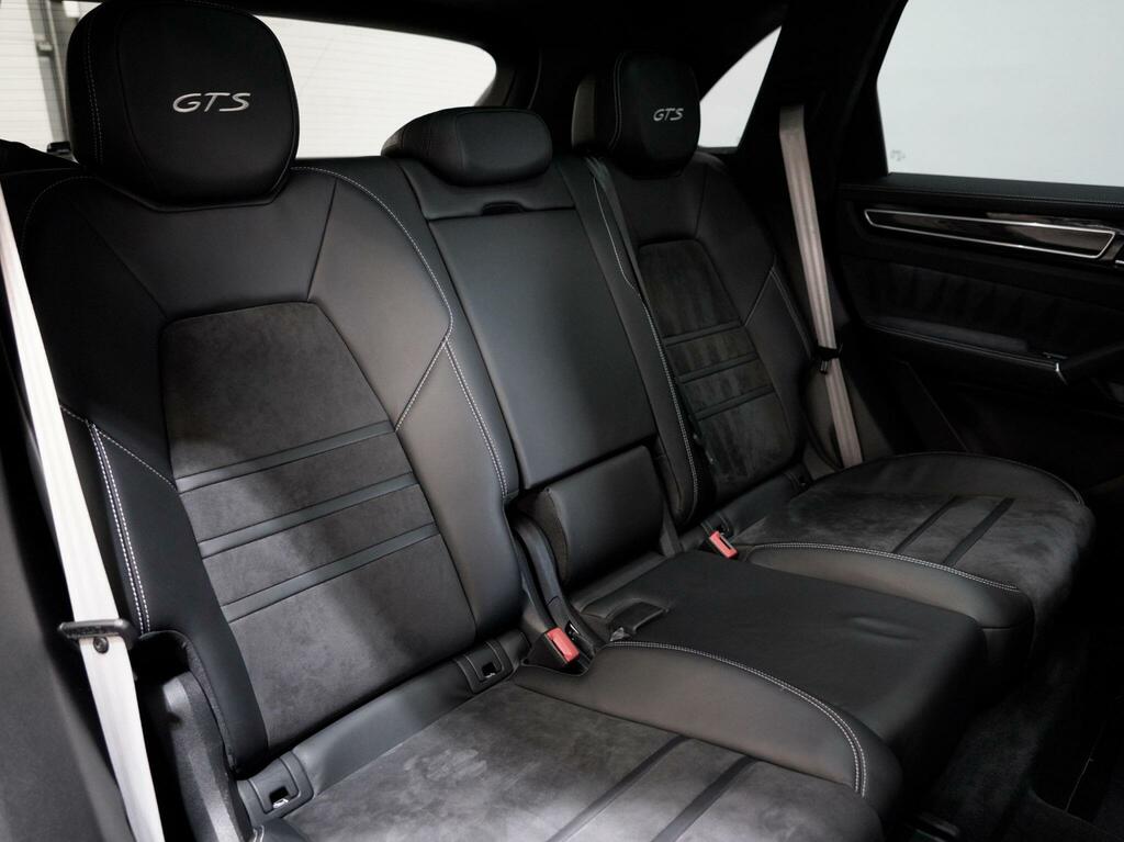 Porsche Cayenne 3.0 V6 E-hybrid 17.9Kwh Platinum Edition Coupe Grey #30
