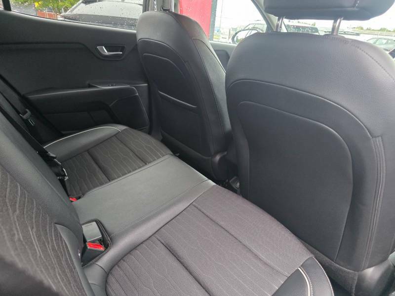 Kia Stonic 1.0T Gdi 48V 98 3 Dct Black #16