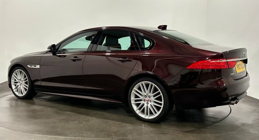 Jaguar XF 2L R-sport Red #3