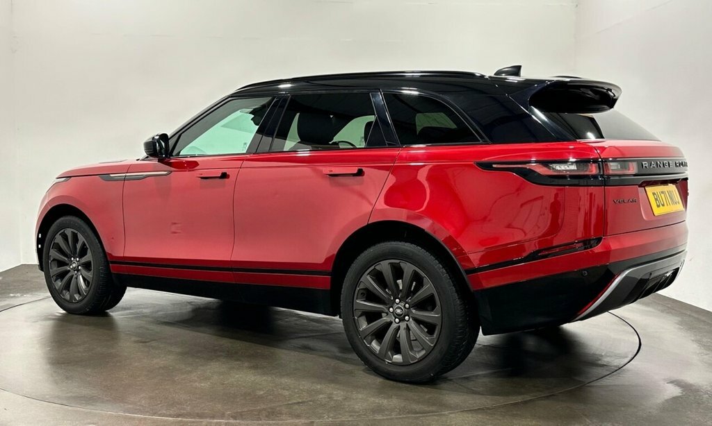 Land Rover Range Rover Velar 2.0 P250 Edition Black #3