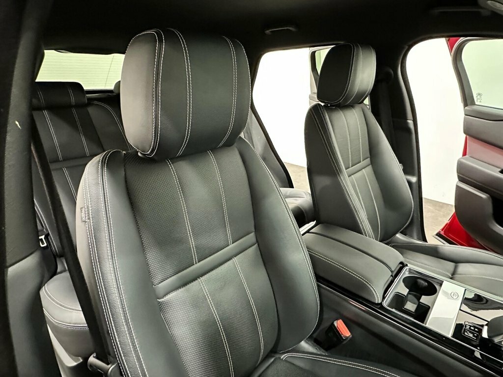 Land Rover Range Rover Velar 2.0 P250 Edition Black #17
