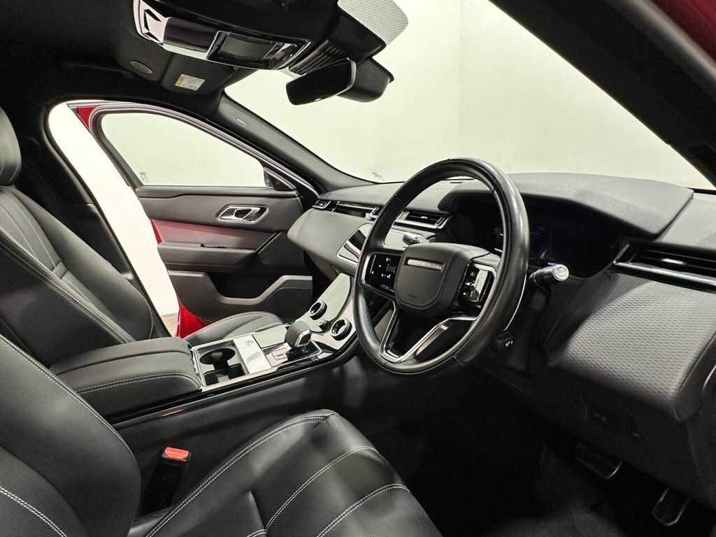 Land Rover Range Rover Velar 2.0 P250 Edition Black #5