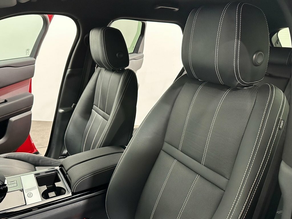 Land Rover Range Rover Velar 2.0 P250 Edition Black #26