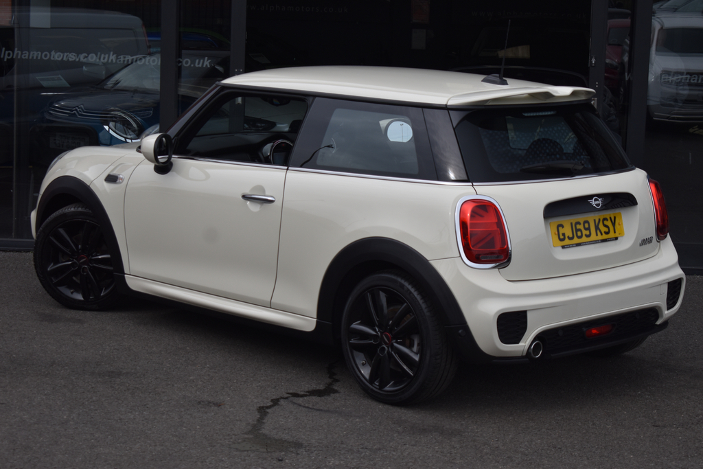 Mini Hatch 1.5 Cooper Sport Hatchback Euro Brown #2
