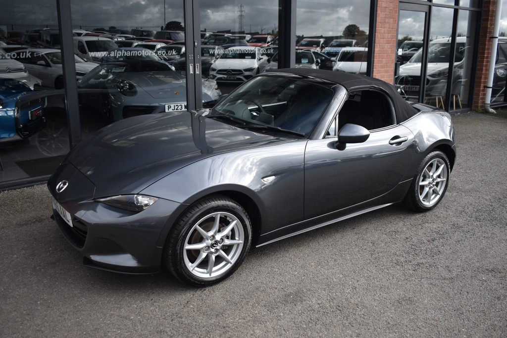 Mazda MX-5 1.5 Skyactiv G Sport Convertible White #36