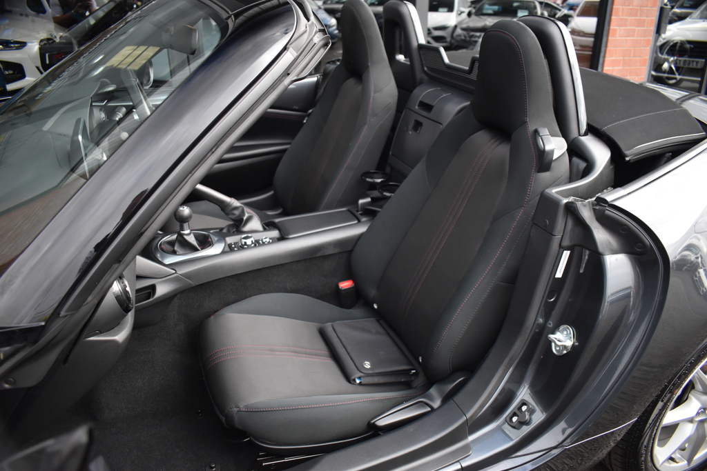 Mazda MX-5 1.5 Skyactiv G Sport Convertible White #11