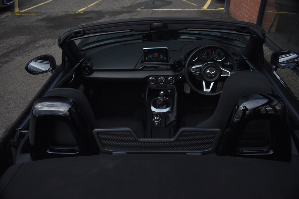 Mazda MX-5 1.5 Skyactiv G Sport Convertible White #10