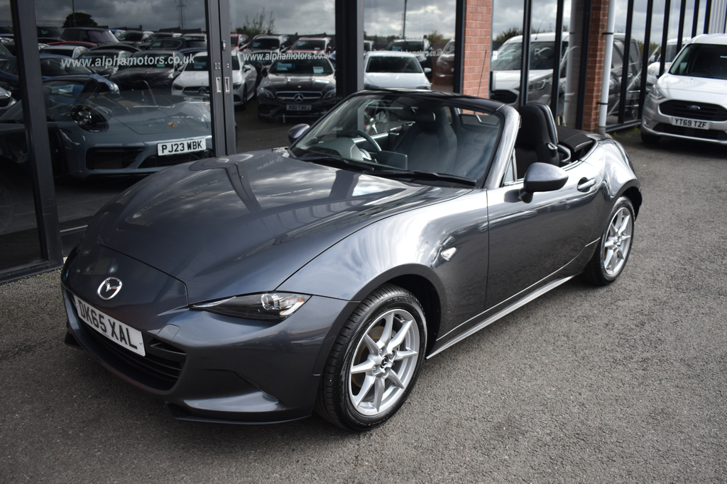 Mazda MX-5 1.5 Skyactiv G Sport Convertible White #29