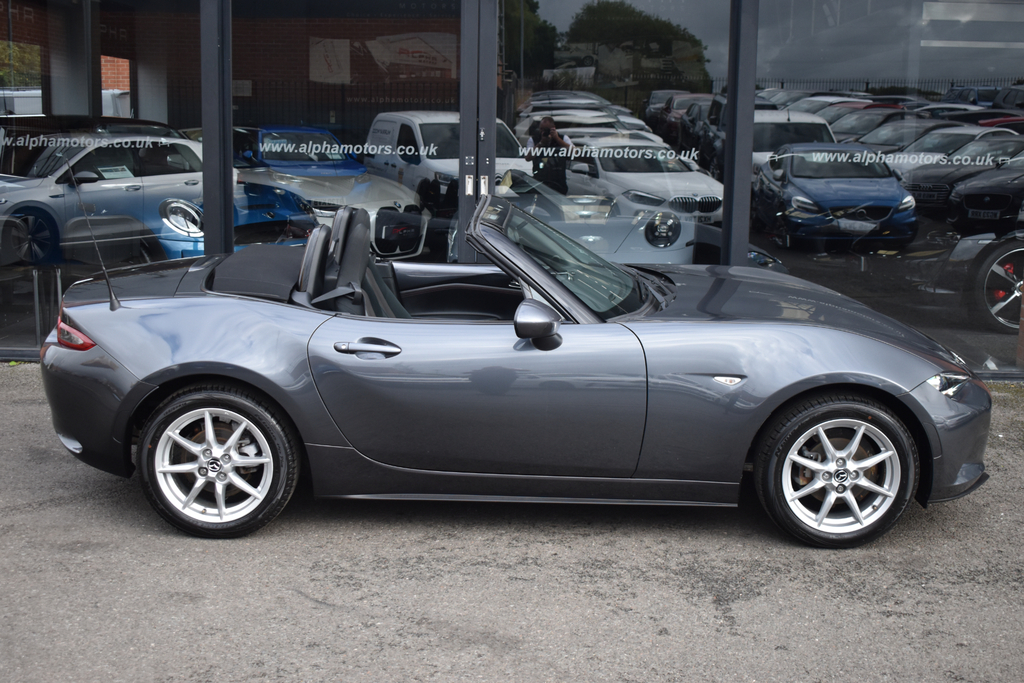 Mazda MX-5 1.5 Skyactiv G Sport Convertible White #13