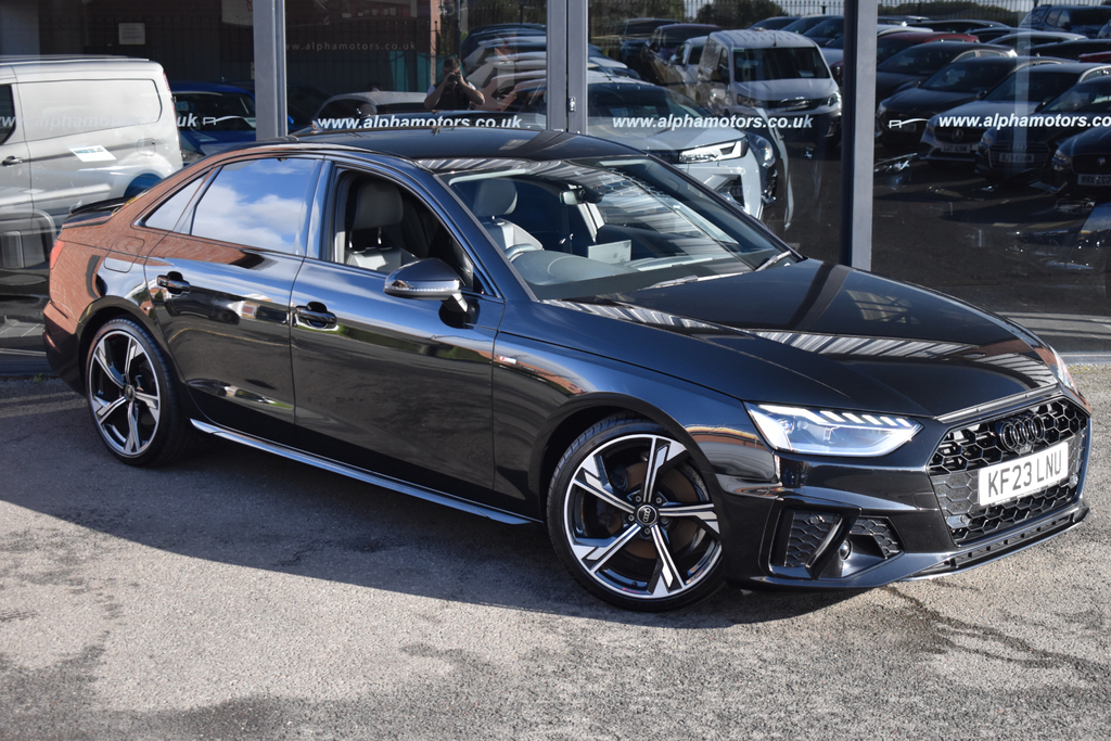 Audi A4 2.0 Tfsi 35 Black Edition Saloon S Tron Black