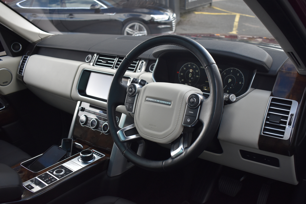 Land Rover Range Rover 3.0 Tdv6 Vogue 255 Bhp Black #8