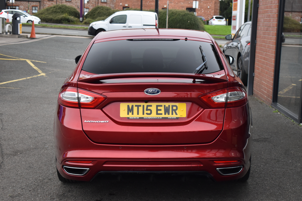 Ford Mondeo 2.0 Tdci Titanium Hatchback Euro Red #6