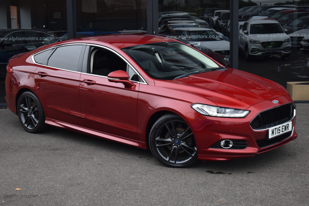 Ford Mondeo 2.0 Tdci Titanium Hatchback Euro Red