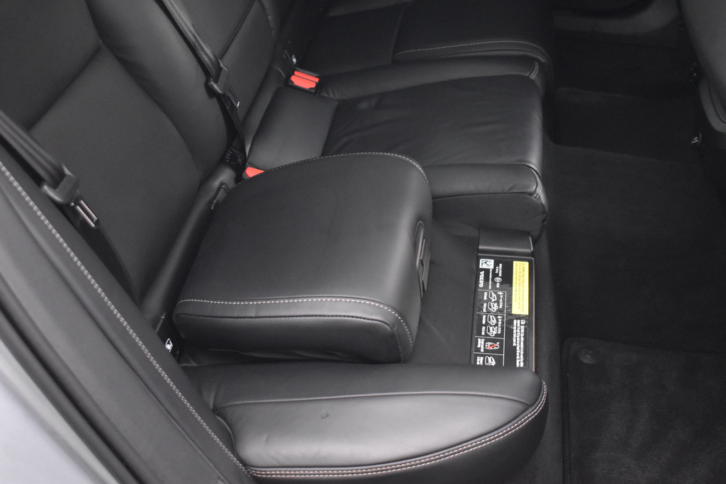 Volvo V90 2.0 D4 Inscription 188 Bhp Grey #32