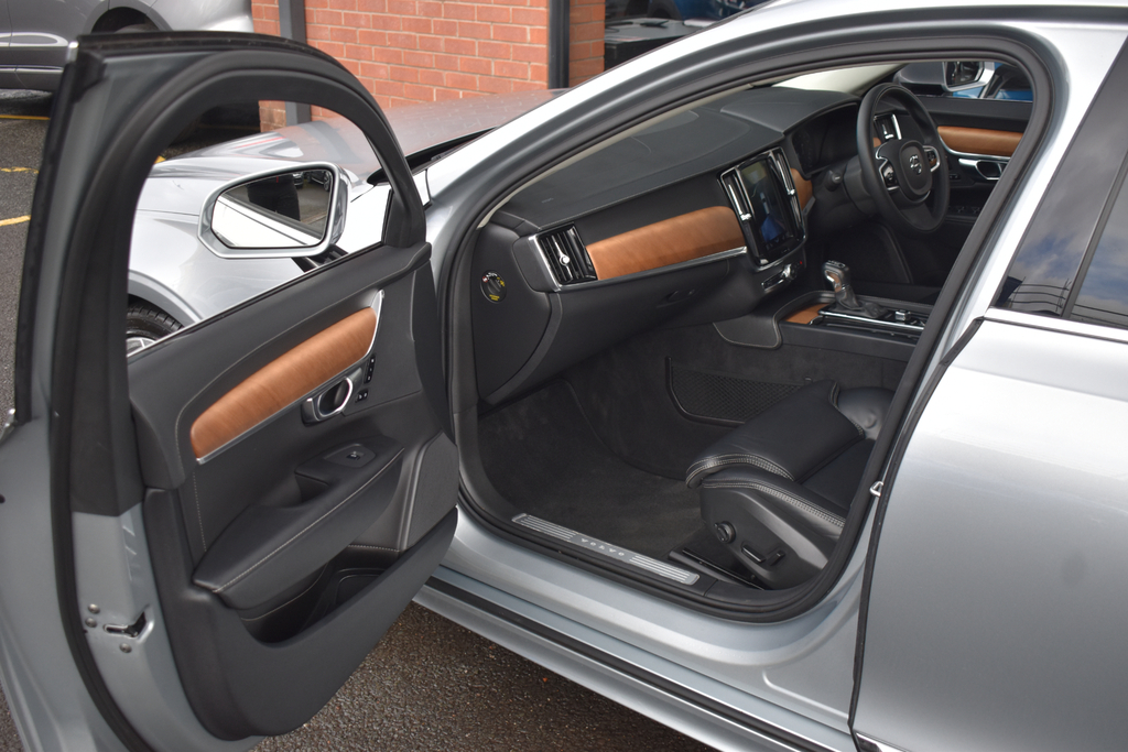 Volvo V90 2.0 D4 Inscription 188 Bhp Grey #35