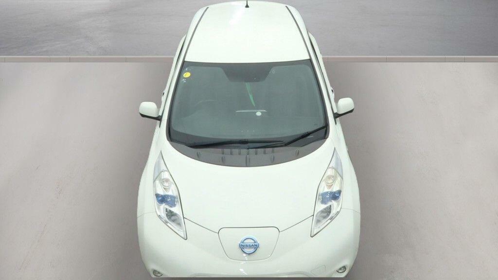 Nissan Leaf 30Kwh Tekna Hatchback 109 Bhp Red #12