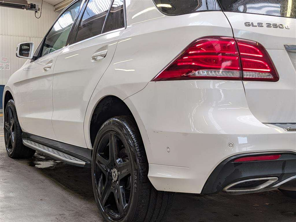 Mercedes-Benz GLE Class 3L Amg Line Black #10