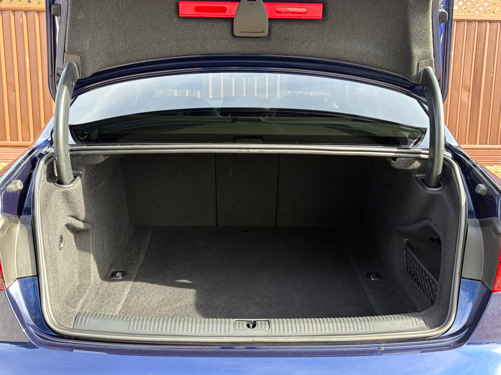 Audi A4 2.0 Tdi 35 S Line Saloon S Tronic Euro Blue #6