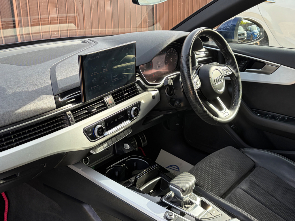 Audi A4 2.0 Tdi 35 S Line Saloon S Tronic Euro Blue #2