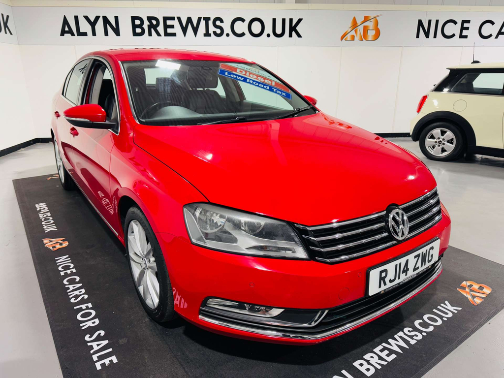 Volkswagen Passat Executive Tdi Bluemotion Technology Red #2