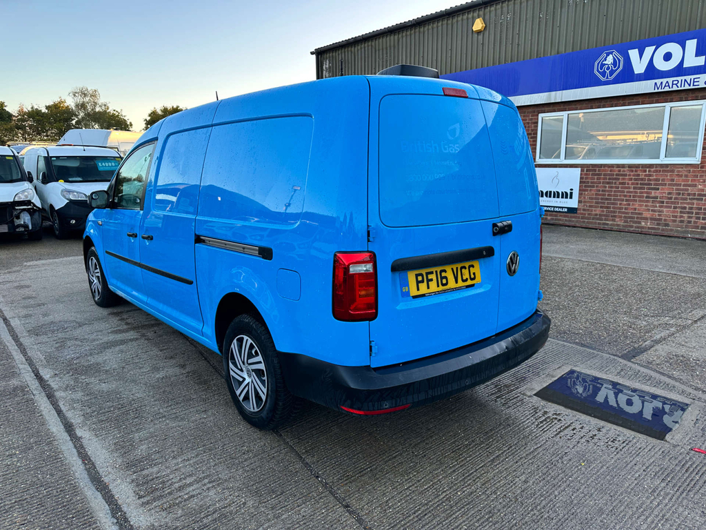 Volkswagen Caddy Maxi C20 Bluemotion Tech Startline Panel Van Man Blue #6