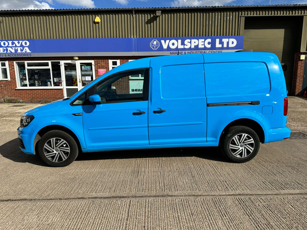 Volkswagen Caddy Maxi Mpv Blue #4