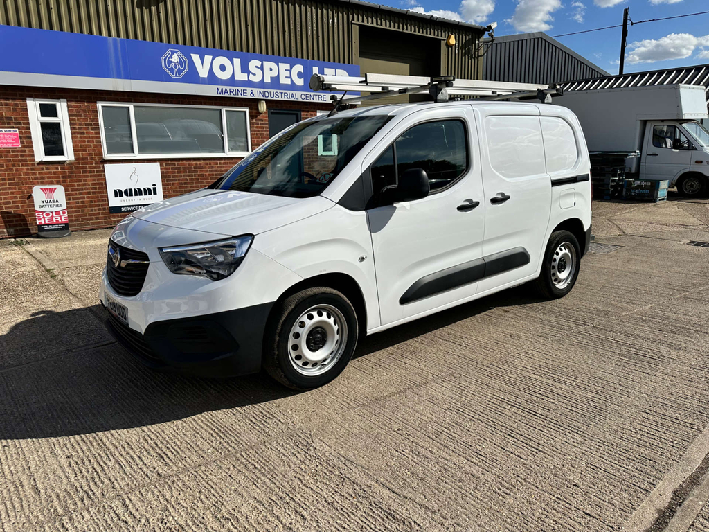 Vauxhall Combo Mpv White #3