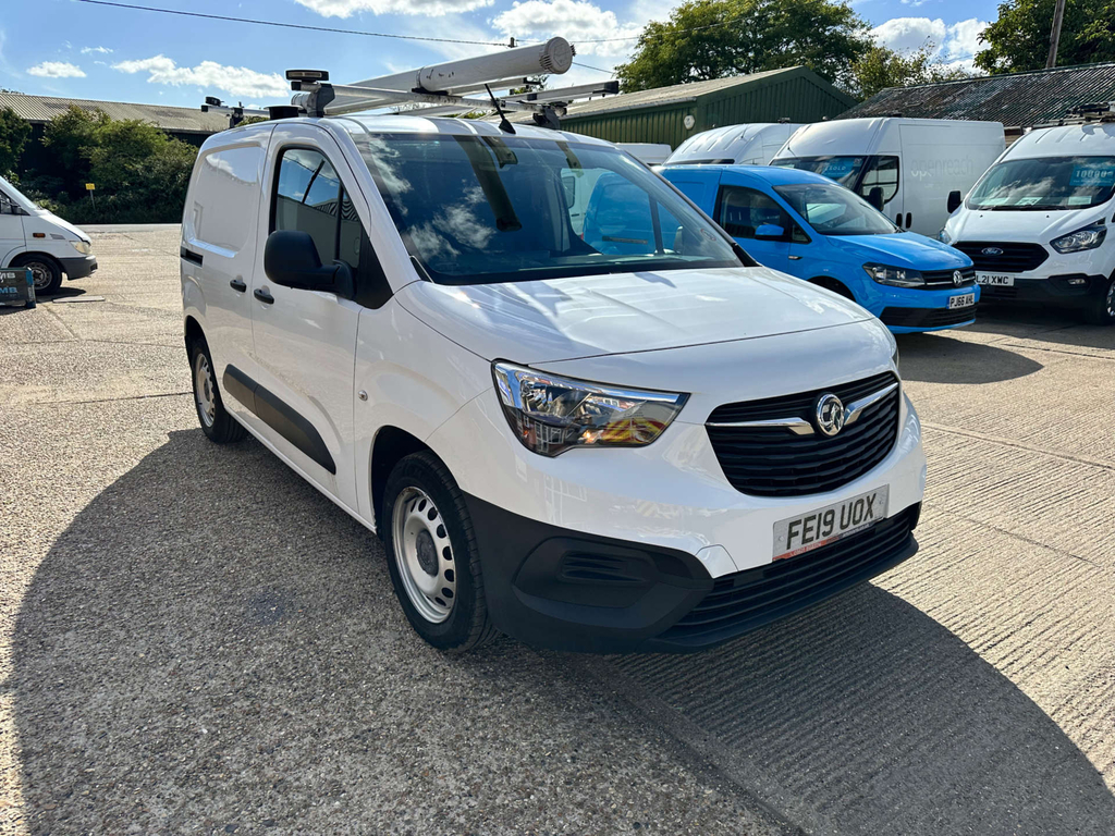 Vauxhall Combo Mpv White #2