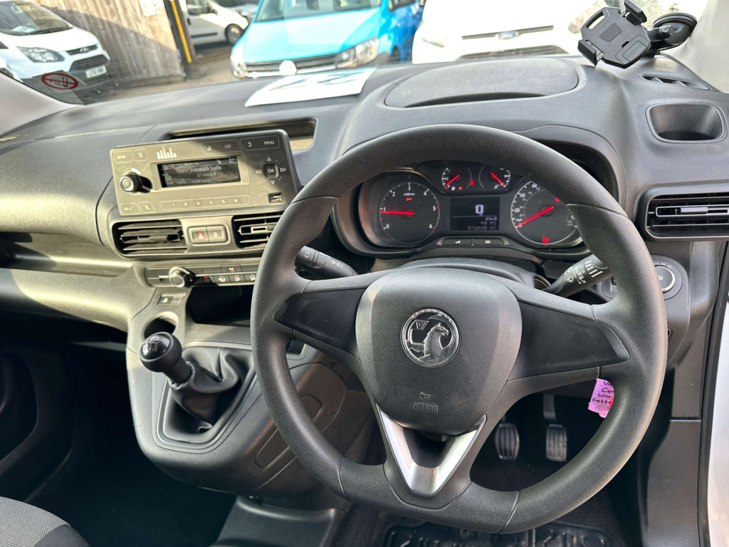 Vauxhall Combo 2300 1.6 Turbo D 100Ps L1 H1 Sportive Van #14