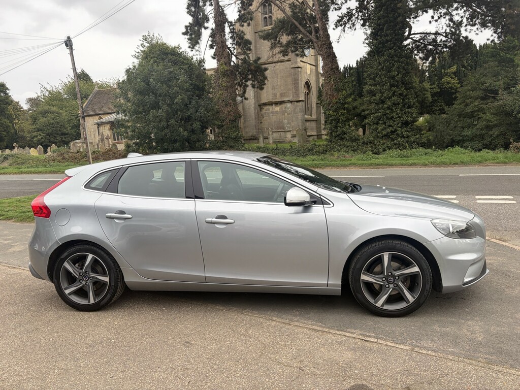 Volvo V40 1.6 D2 R-design Nav Silver #6