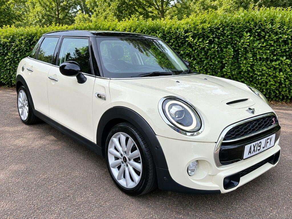 Mini Hatch Hatchback 2.0 Cooper S Classic Steptronic Euro 6 White