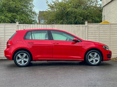 Volkswagen Golf 1.6 Tdi Bluemotion Red #6