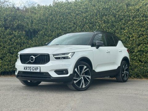 Volvo XC40 2.0 B4 Mhev KR70GVP White #2