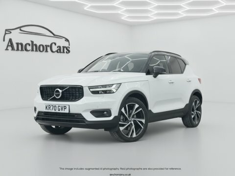 Volvo XC40 2.0 B4 Mhev KR70GVP White