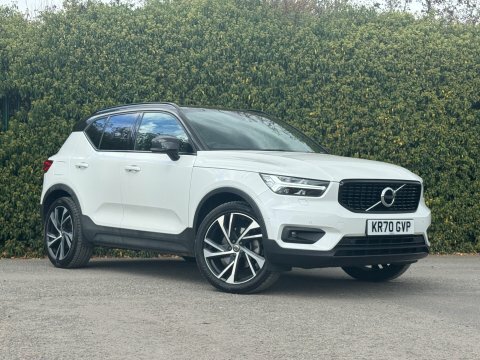 Volvo XC40 2.0 B4 Mhev KR70GVP White #3